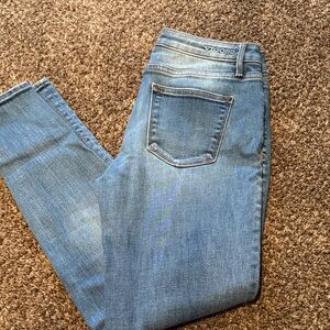 Vigoss Women's Light Blue Skinny Jeans
28” inseam